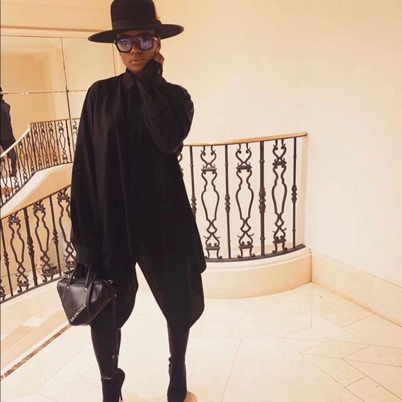 Meet your Posher, Darling - Picture 1 of 1